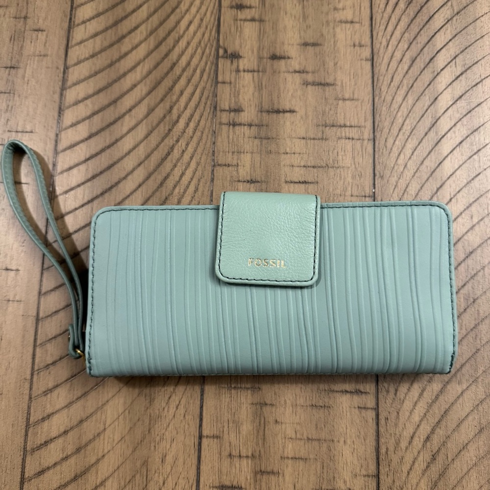 Fossil Madison Zip Clutch Wallet